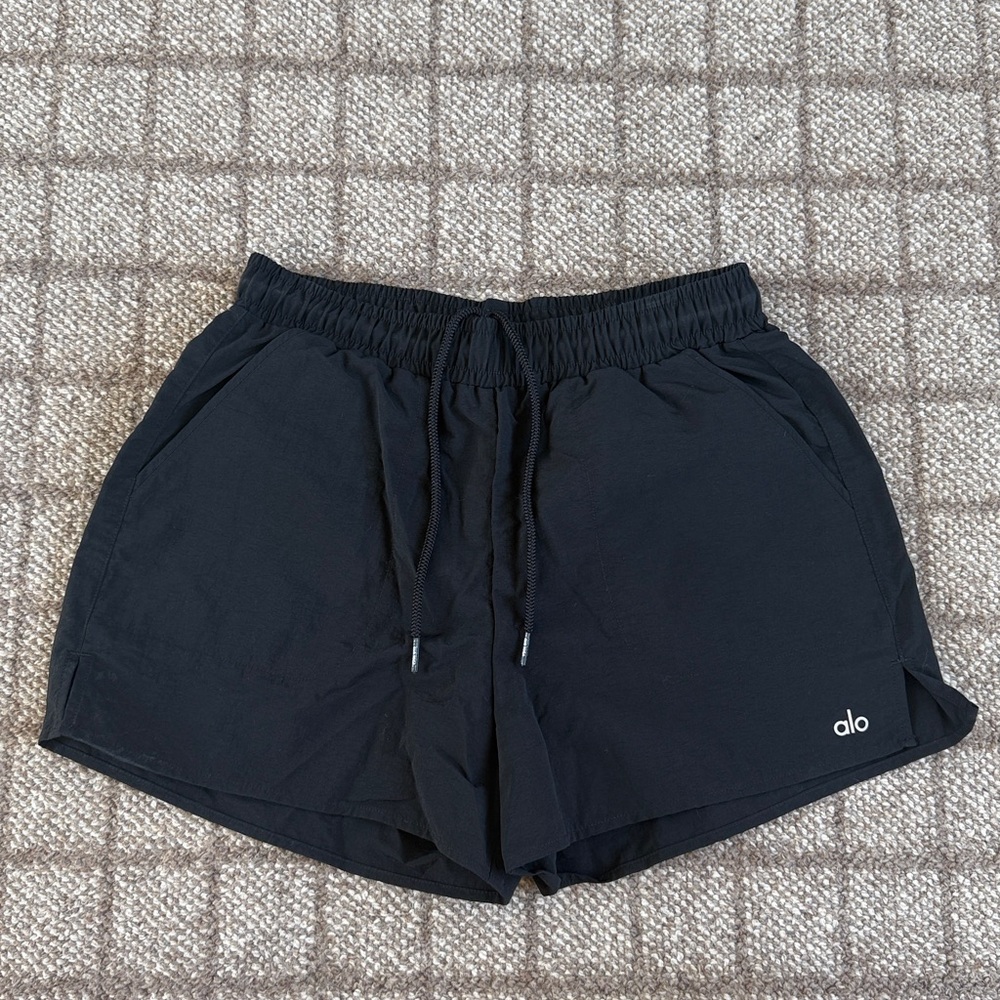 Like New - Alo Alumni Short Size S Black